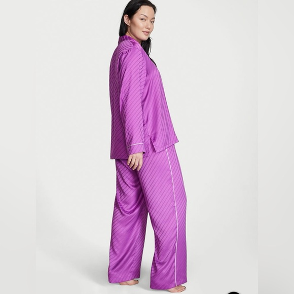 NWT VICTORIA'S SECRET Satin Long Pajama Set Electric Violet - Small Regular - Picture 2 of 4